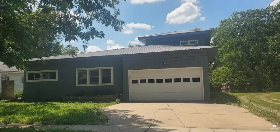 329 N Elm, Marion, KS 66861 - #3