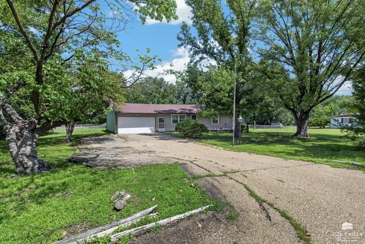4210 NW Pocahontas Drive, Topeka, KS 66618 - #1