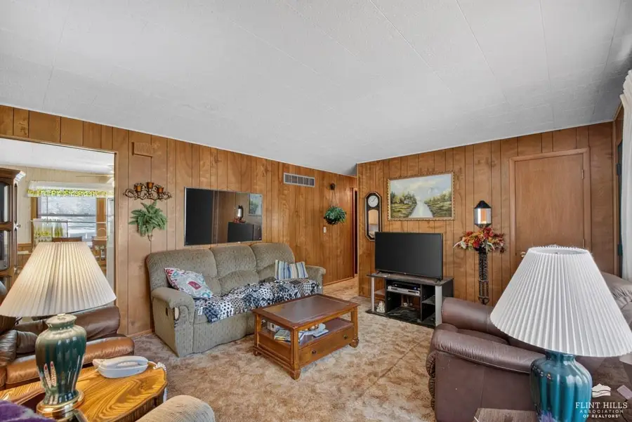 4210 NW Pocahontas Drive, Topeka, KS 66618 - #3