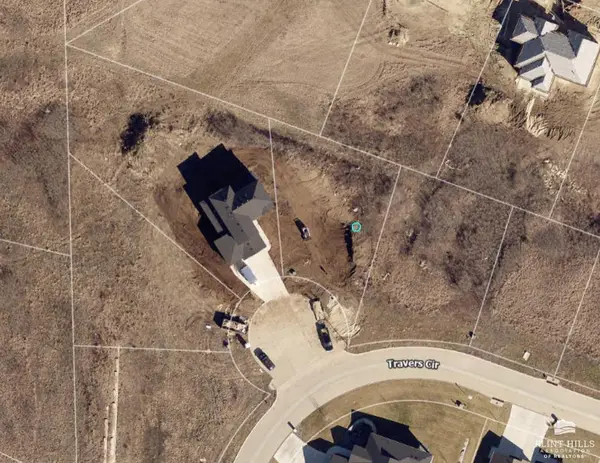 3912 Travers Circle, Manhattan, KS 66503