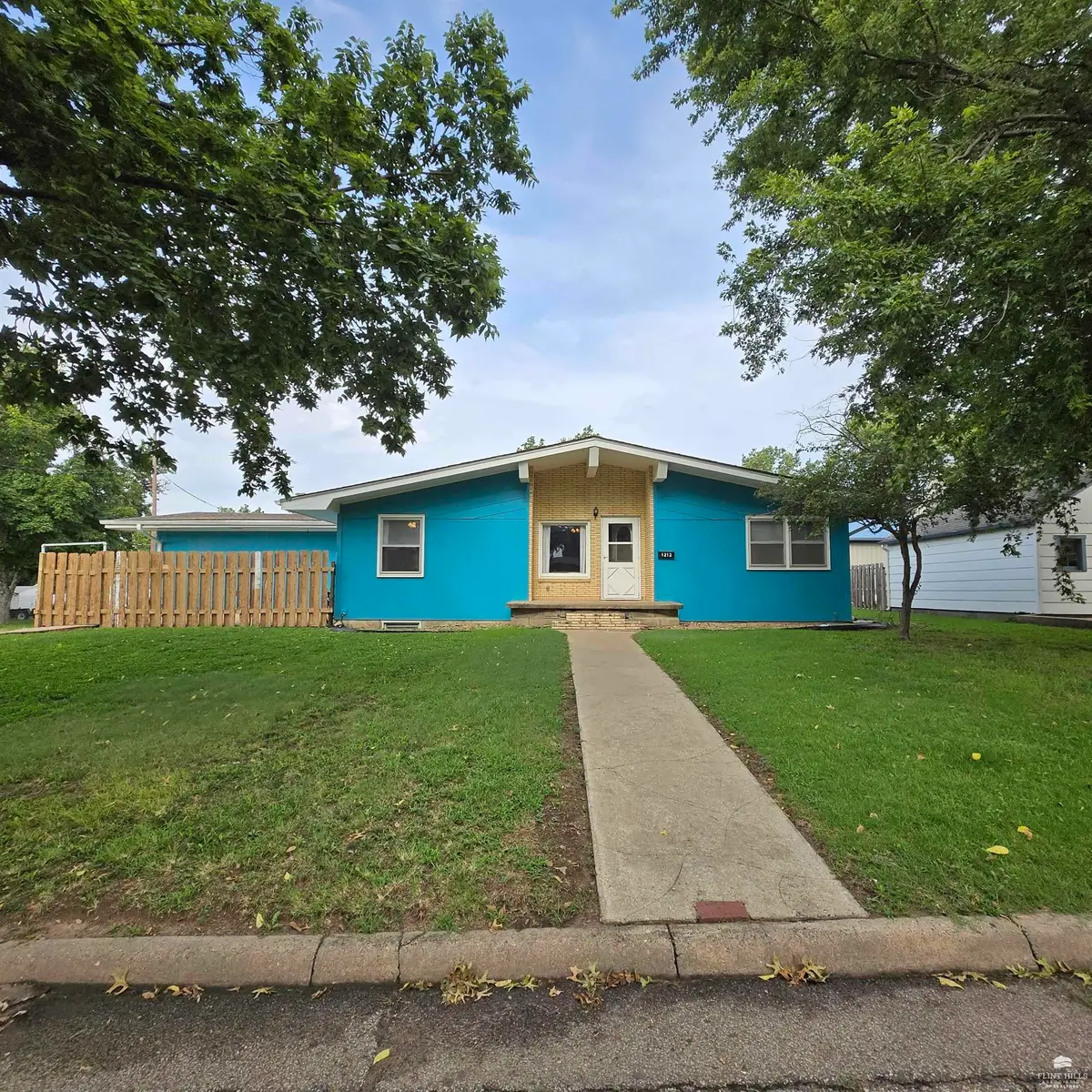 1212 N Campbell Street, Abilene, KS 67410 - #1