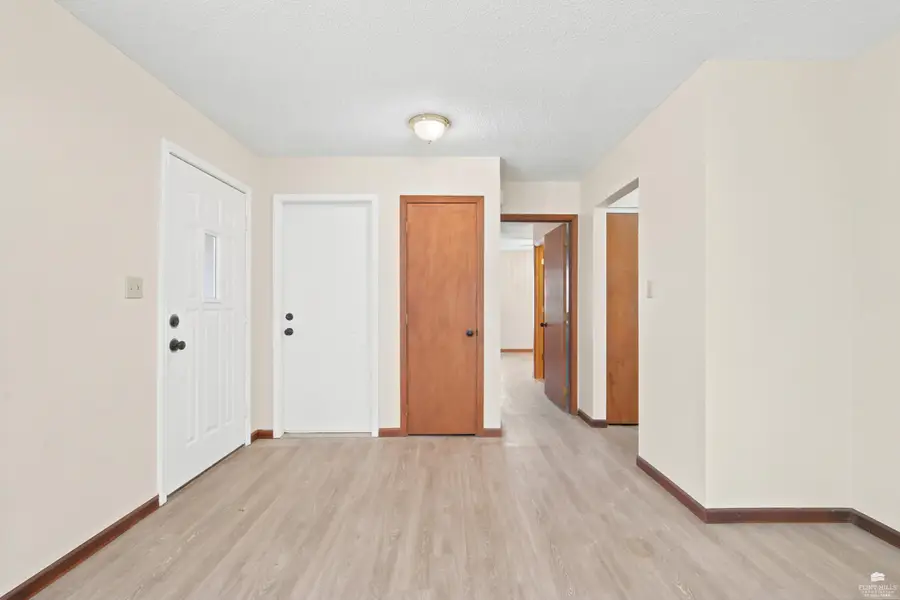 405 Knoxberry Drive, Manhattan, KS 66502 - #3