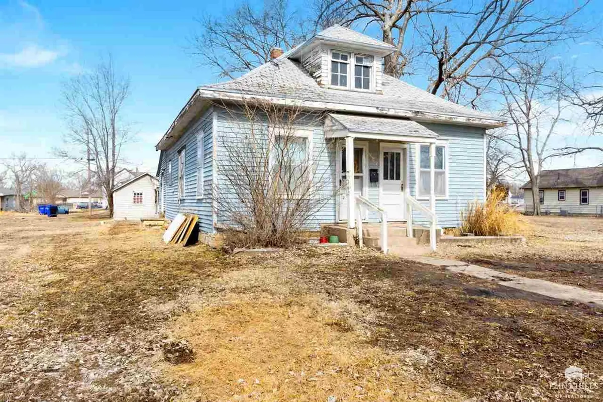 516 W 10th Street, Junction City, KS 66441 - #1