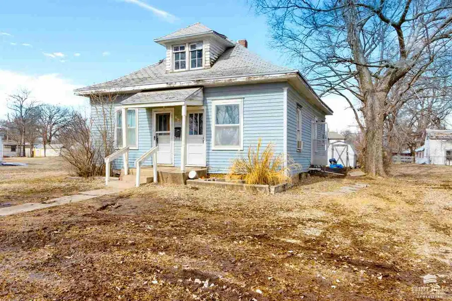 516 W 10th Street, Junction City, KS 66441 - #2