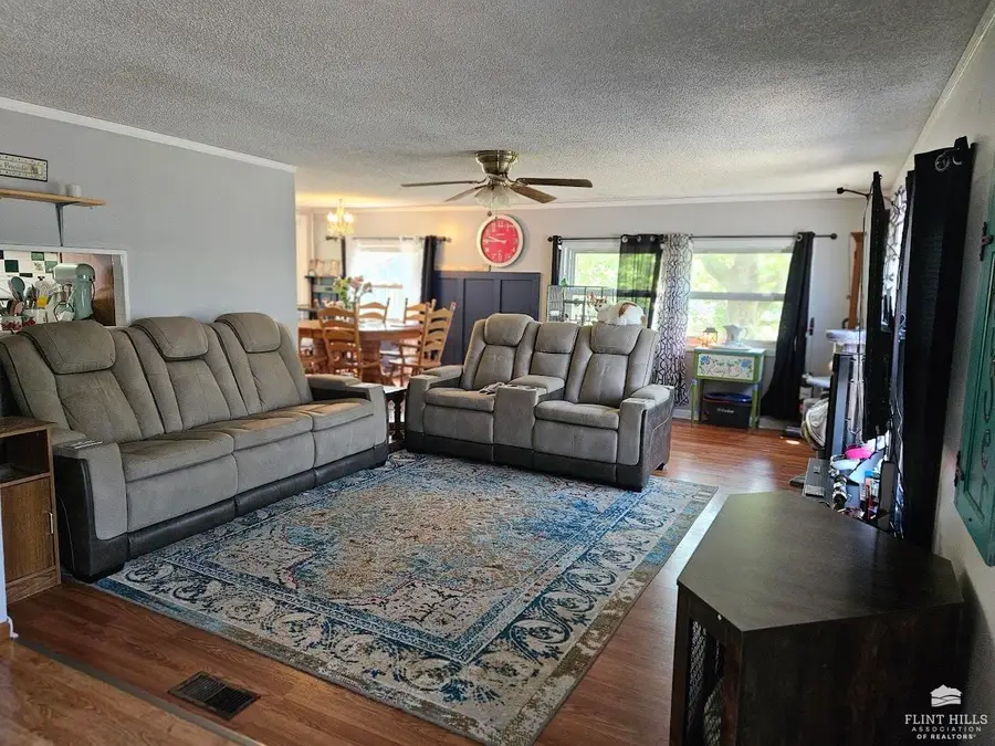 481 Sun Lane, Herington, KS 67449 - #3