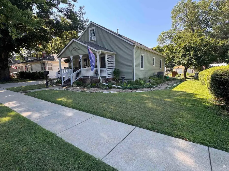 516 NE 7th, Abilene, KS 67410 - #2