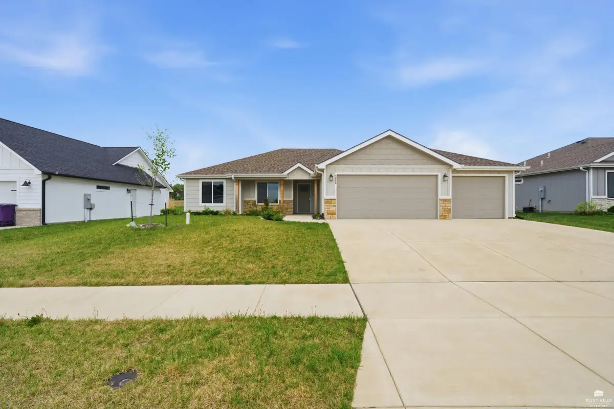 4385 Glen View, Manhattan, KS 66502 - #1