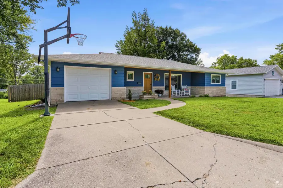 808 13th Street, Clay Center, KS 67432 - #2