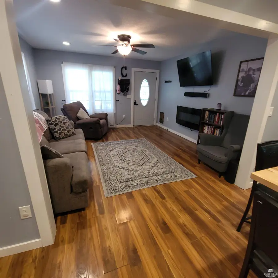 707 Maple Street, Wamego, KS 66547 - #3