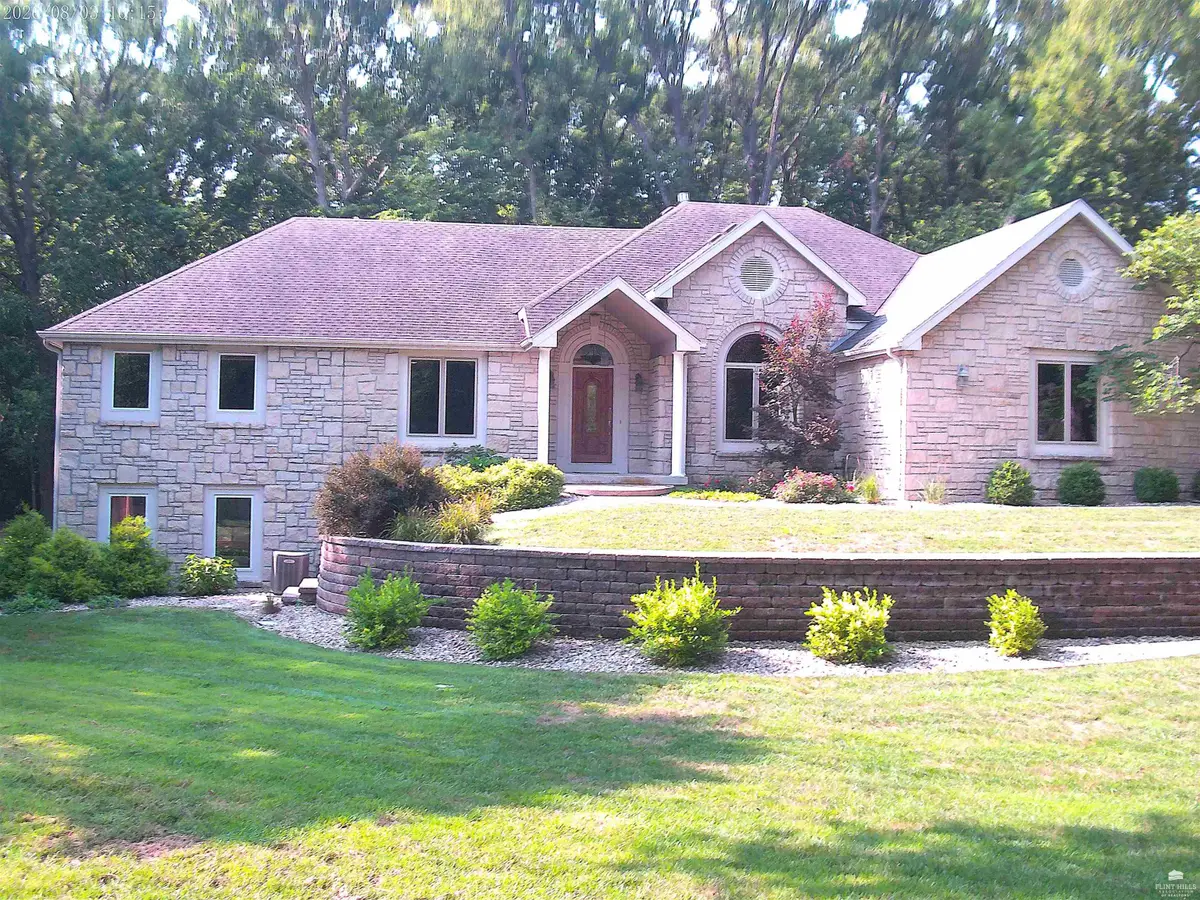 3905 Snowy Reach Circle, Manhattan, KS 66503 - #1