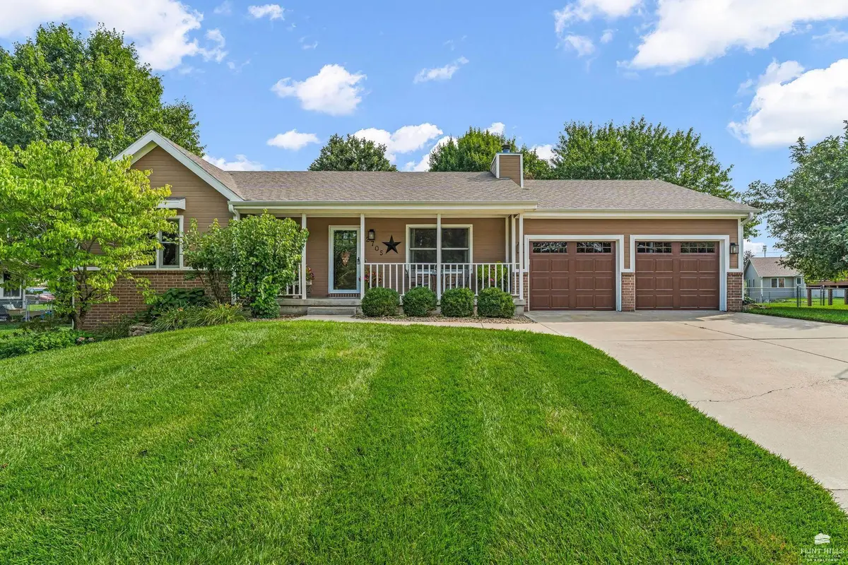 2705 Candlewood Drive, Manhattan, KS 66503 - #1