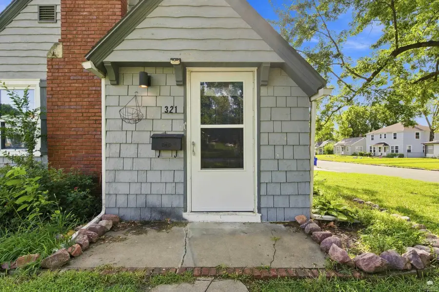 321 S Adams St., Junction City, KS 66441 - #2