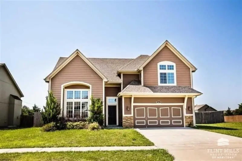 2601 Brooke Bend, Junction City, KS 66441 - #1