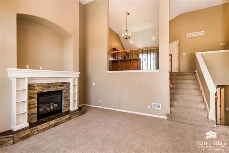 2601 Brooke Bend, Junction City, KS 66441 - #3