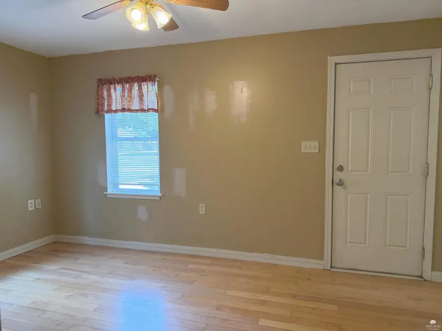 933 E 3rd, Hutchinson, KS 67501 - #3