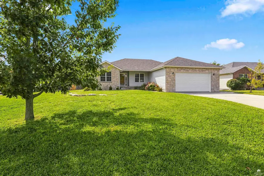 4016 Bald Eagle Drive, Manhattan, KS 66502 - #3