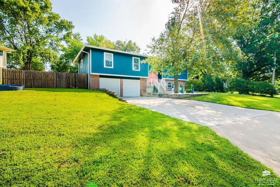 1304 Givens Road, Manhattan, KS 66503 - #3