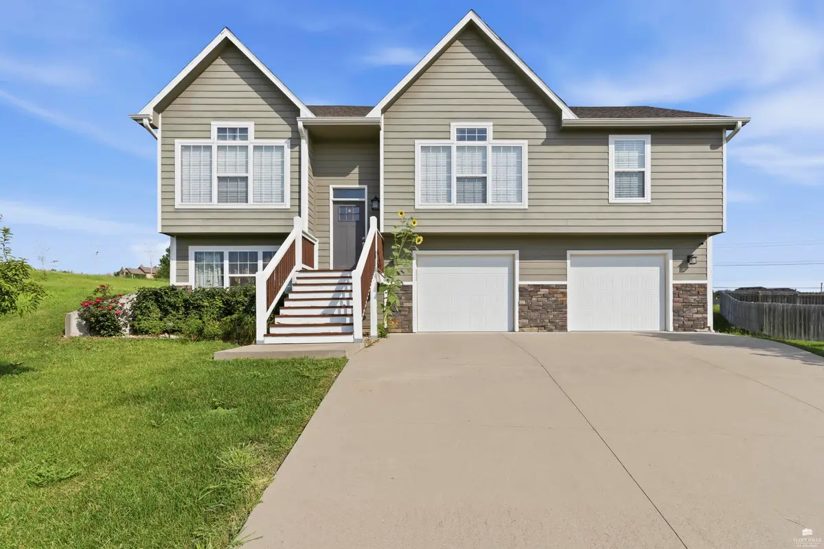 8867 Regina Lane, Manhattan, KS 66502 - #1