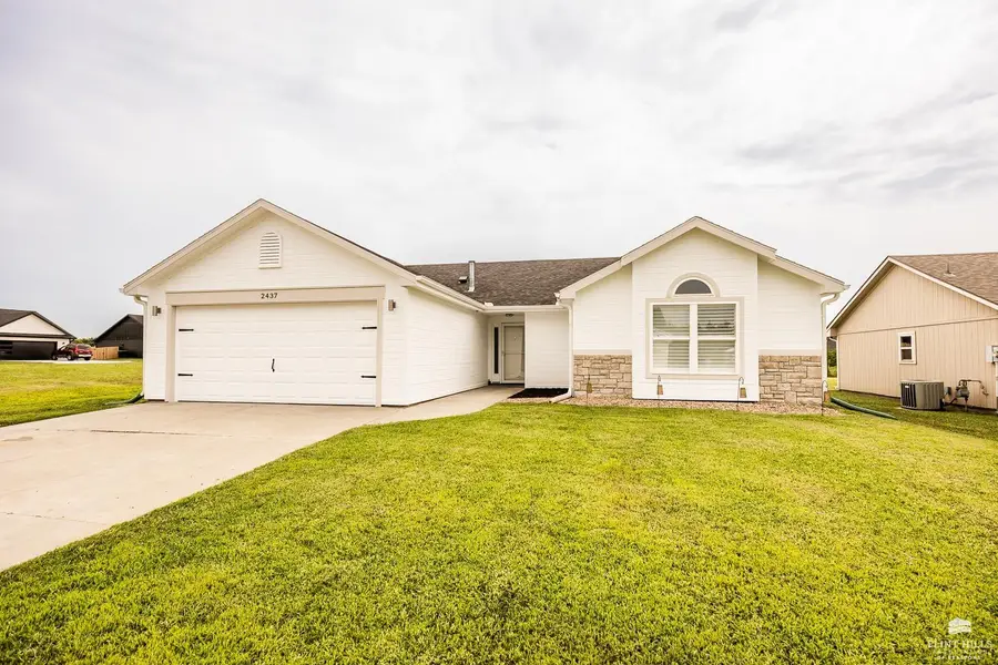 2437 Jaeger Drive, Junction City, KS 66441 - #2