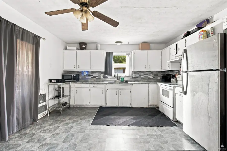2421 Galloway, Manhattan, KS 66502 - #3