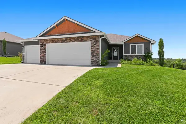 408 Ledgestone Ridge Court, Manhattan, KS 66503