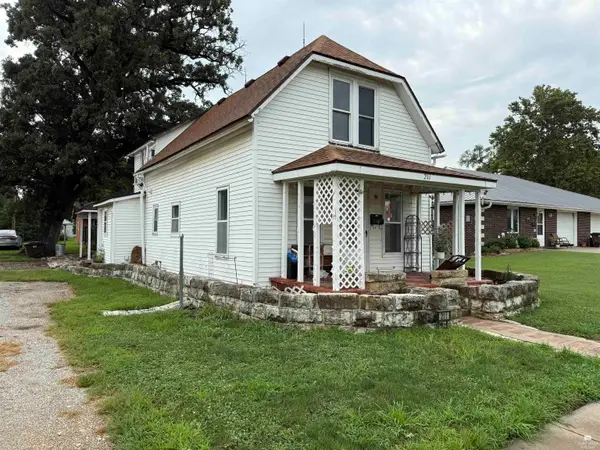 211 S Neosho Street, Council Grove, KS 66846