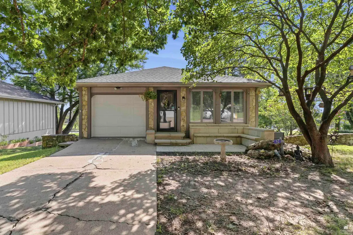 1800 Cedar Crest Drive, Manhattan, KS 66503 - #1