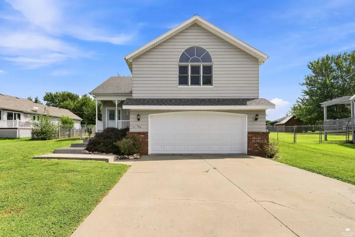 708 Knollwood Street, Wakefield, KS 67487 - #1