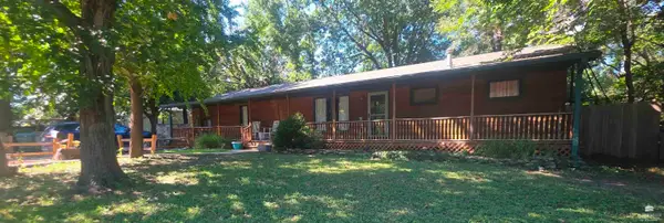 1506 W 1st Street, Abilene, KS 67410