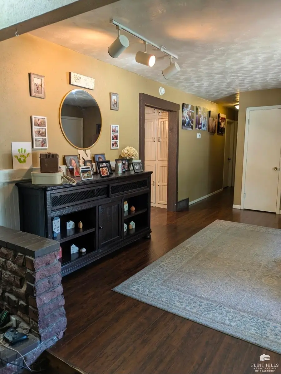 1506 W 1st Street, Abilene, KS 67410 - #2