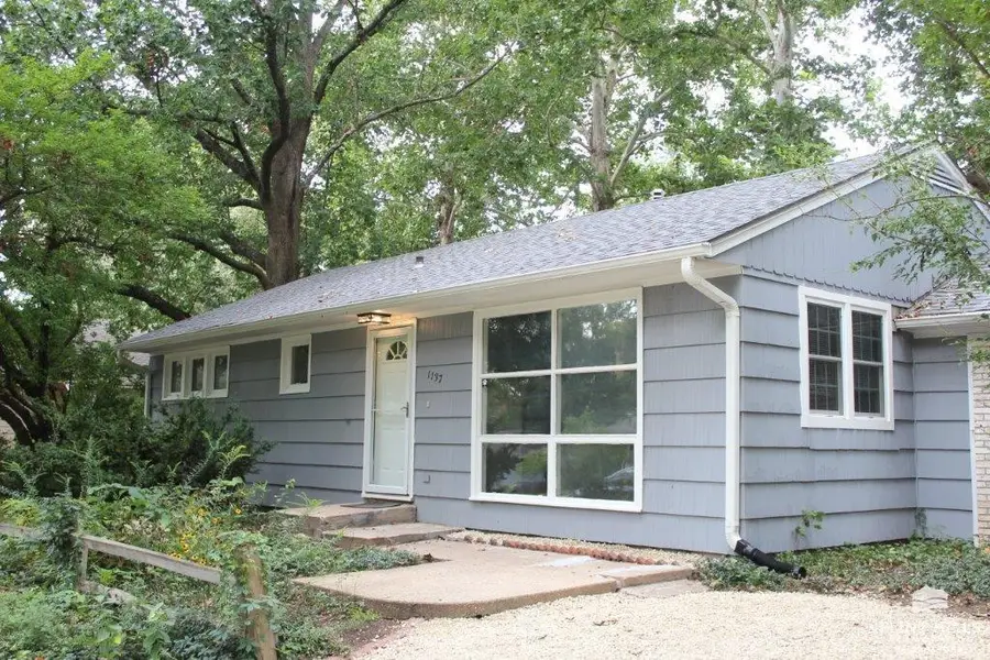 1137 Meadowbrook Lane, Manhattan, KS 66503 - #2