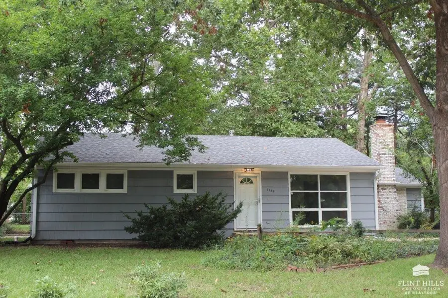 1137 Meadowbrook Lane, Manhattan, KS 66503 - #3