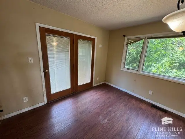 1737 Denholm Drive, Manhattan, KS 66503 - #3