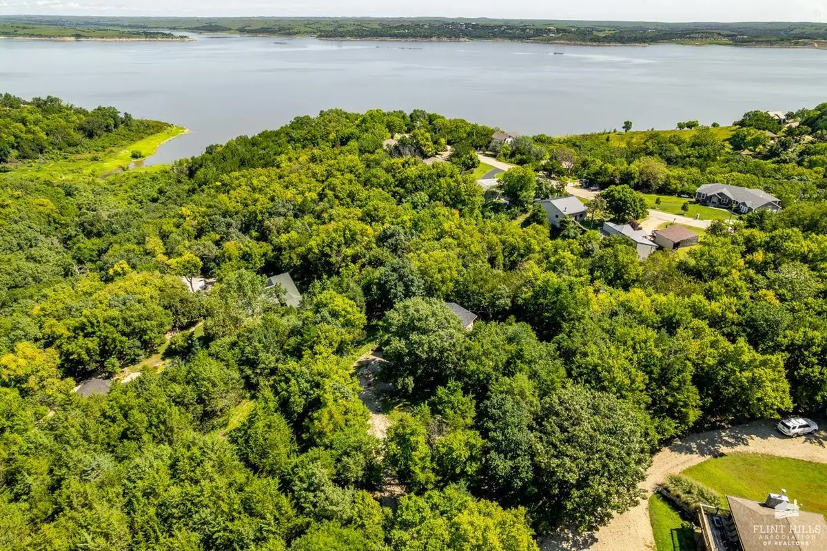5018 Canyon Road, Manhattan, KS 66503 - #1