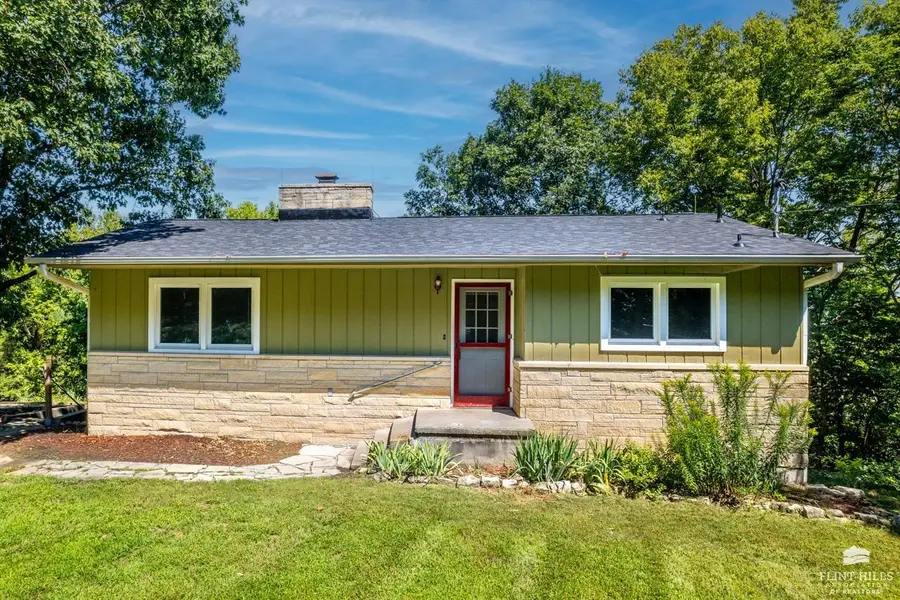 5018 Canyon Road, Manhattan, KS 66503 - #2