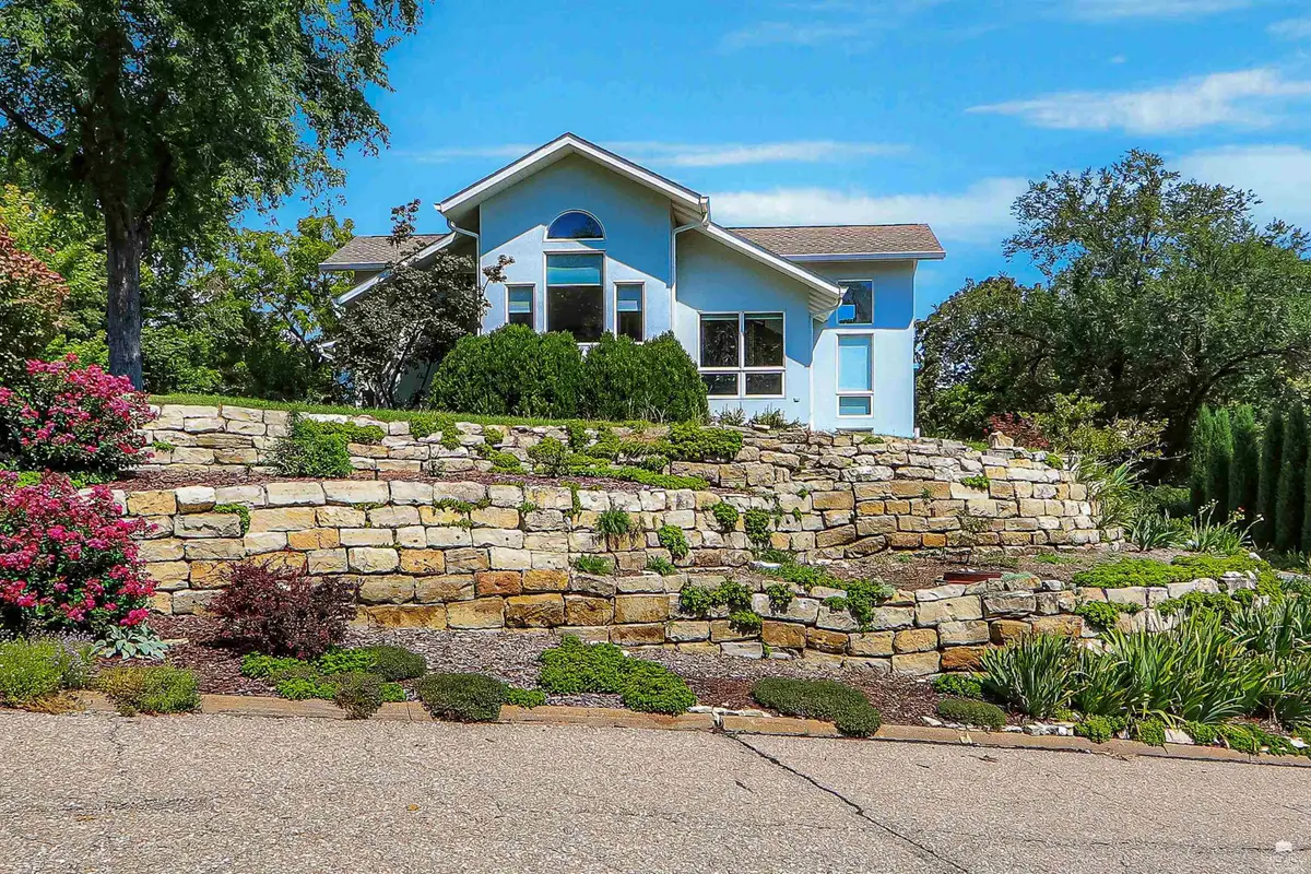 2002 Rockhill Circle, Manhattan, KS 66502 - #1