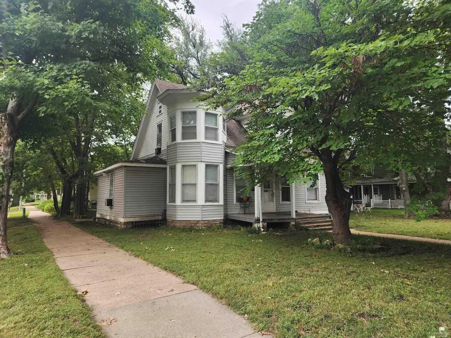 1001 Fremont Street, Manhattan, KS 66502 - #2