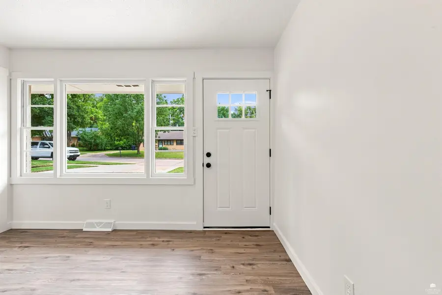 2440 Hobbs Dr., Manhattan, KS 66502 - #2