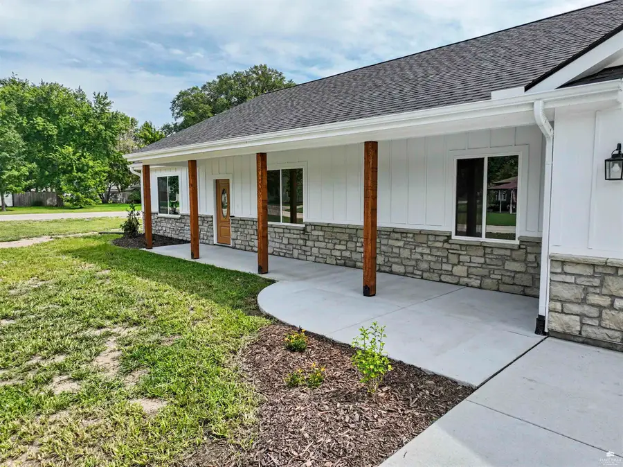 409 Broadway, Belvue, KS 66407 - #2
