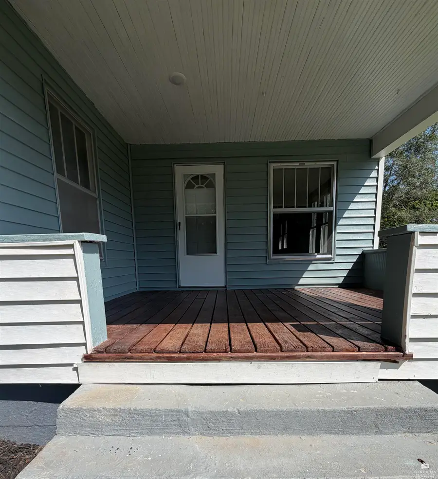 410 W 6th Street, Chapman, KS 67431 - #2