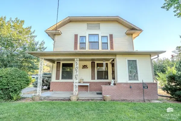 732 Washington, Clyde, KS 66938