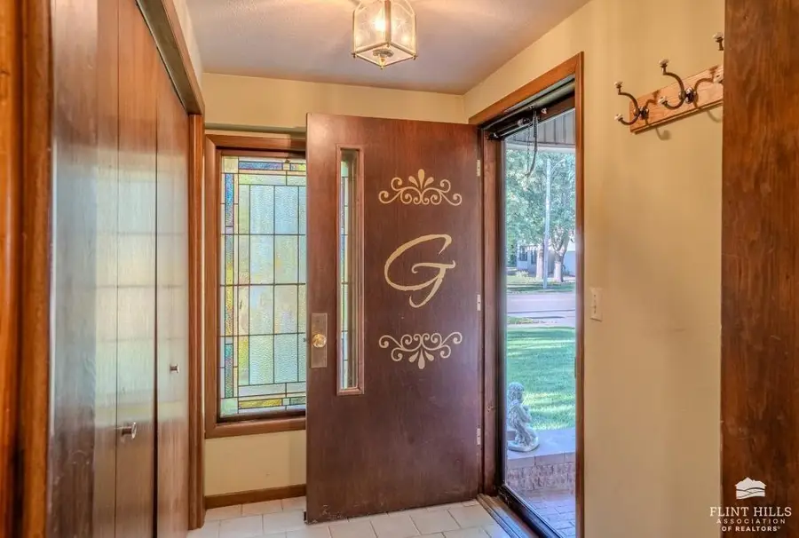 732 Washington, Clyde, KS 66938 - #3