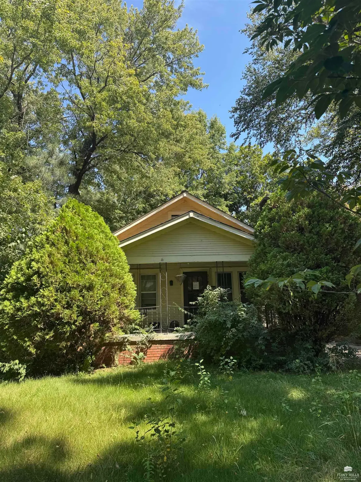 318 N 16th Street, Manhattan, KS 66502 - #1