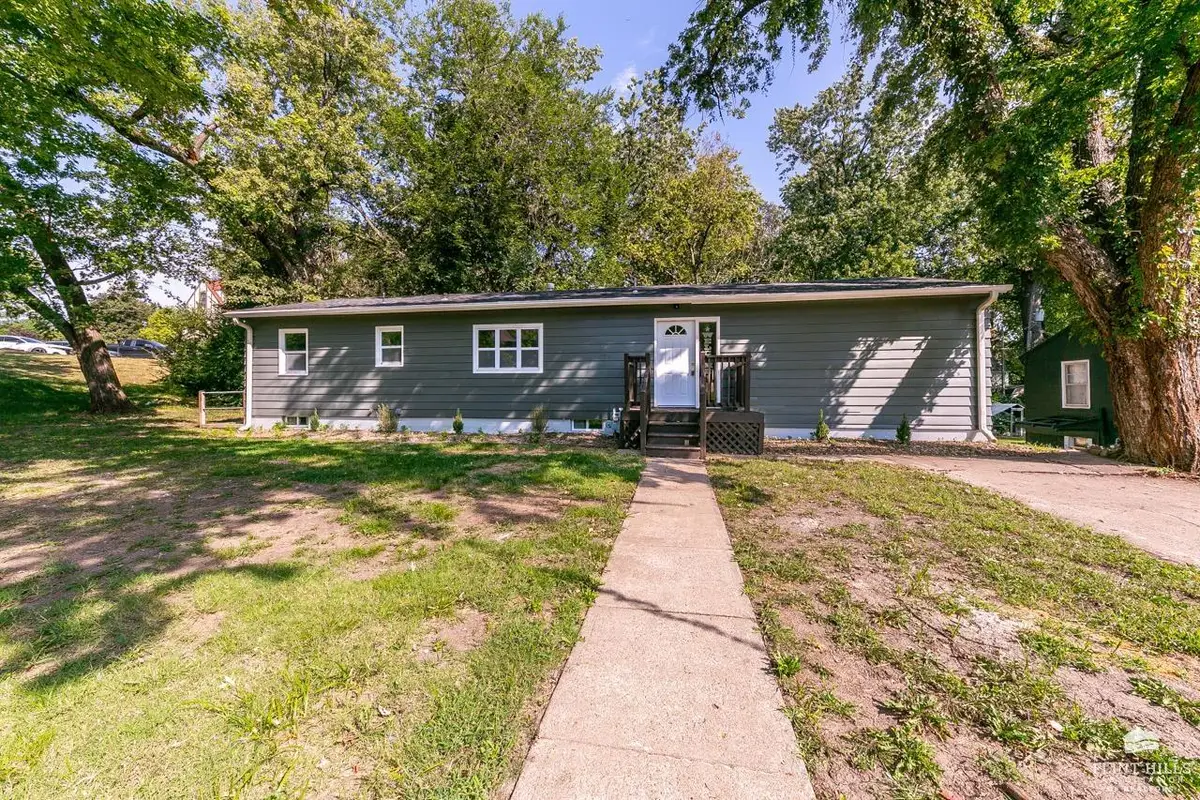 354 N Delaware Avenue, Manhattan, KS 66502 - #1