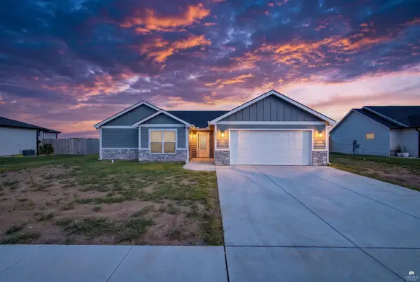 9975 Jasmine Drive, Manhattan, KS 66502