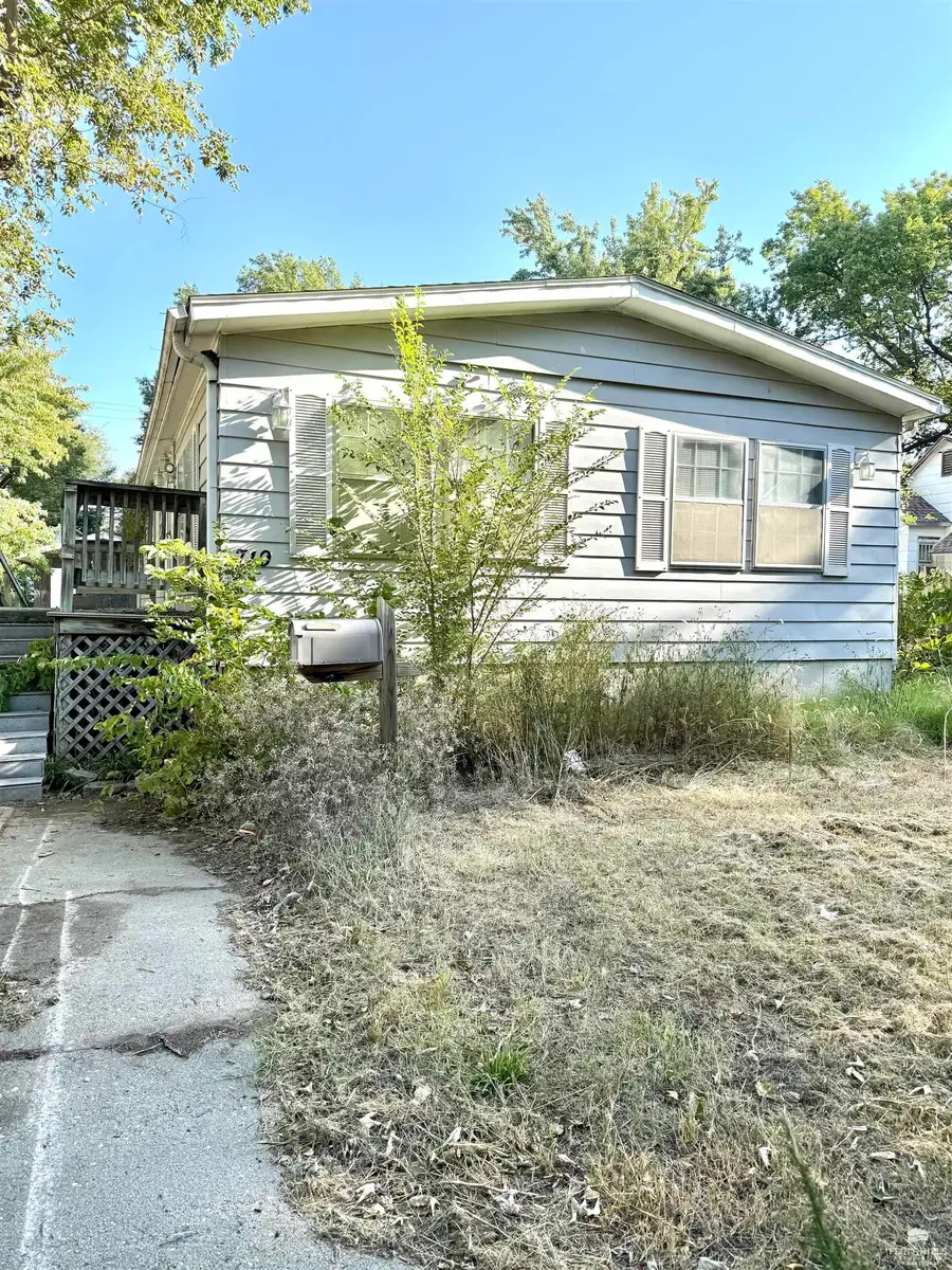 719 Dexter Street, Clay Center, KS 67432 - #3