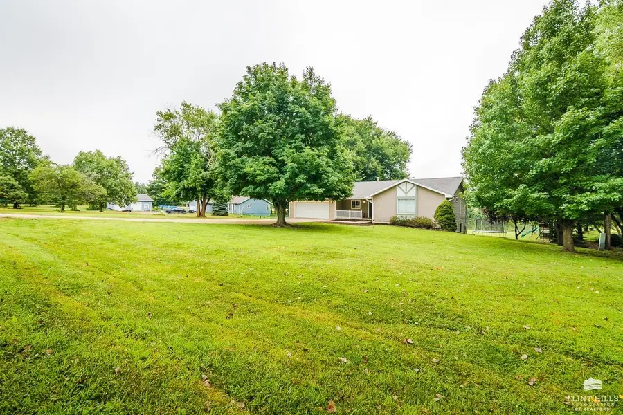 14940 Austrian Pine Trail, Wamego, KS 66547 - #2