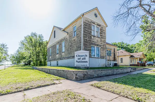 1219 N Franklin, Junction City, KS 66441