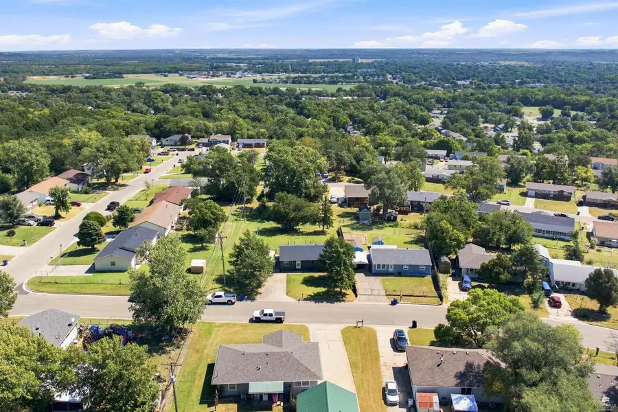 1611 Hale Drive, Junction City, KS 66441 - #2