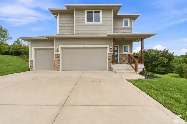 417 Sweetgum Court, Manhattan, KS 66503